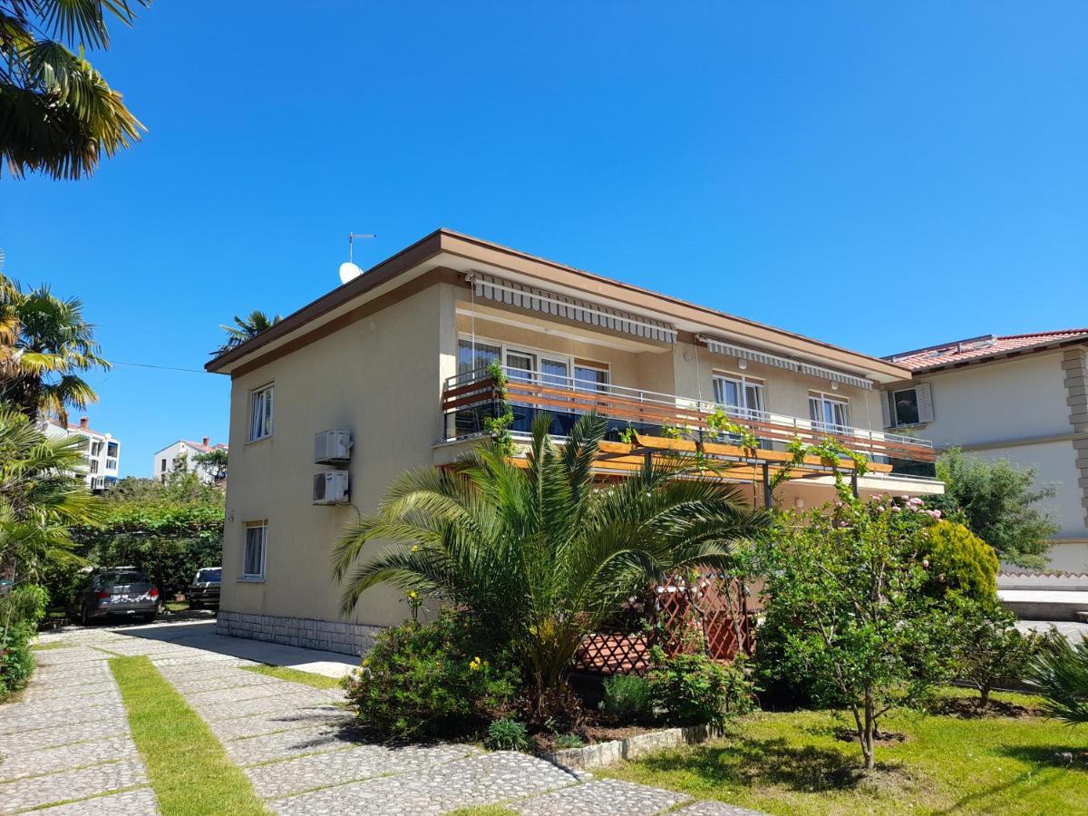 Apartments Orange Lovran Exterior foto
